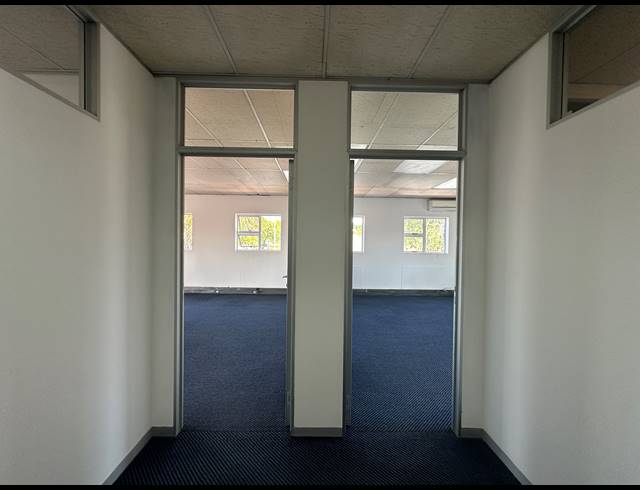 64M² OFFICE TO LET IN CENTURION CENTRAL